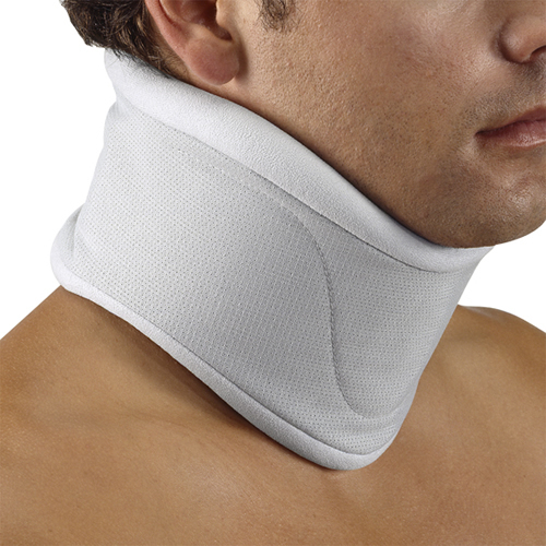Push med neck brace detail1